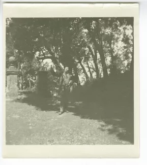photographie d'Henri Ghéon, à la villa Aldobrandini, avril 1913